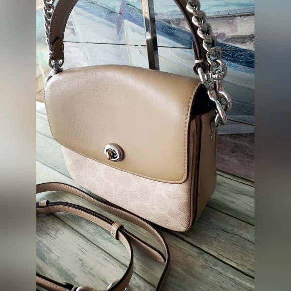 Coach Cassie Crossbody 19 In Signature Canvas/Leather - Picture 4 of 16